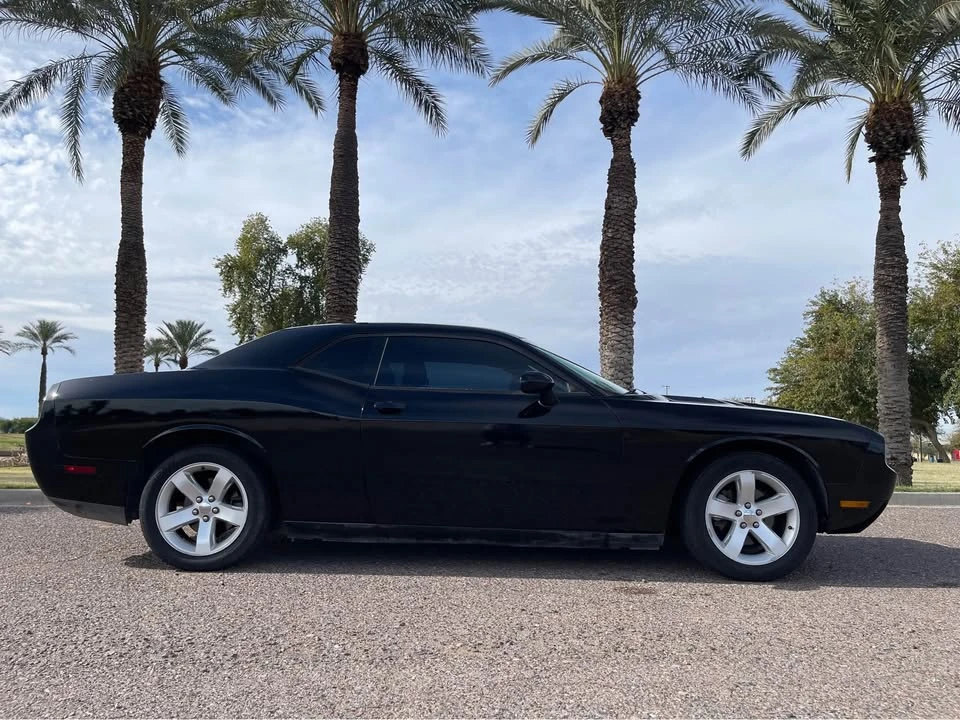 2012 Dodge Challenger 3rd Gen - Image 10 of 17