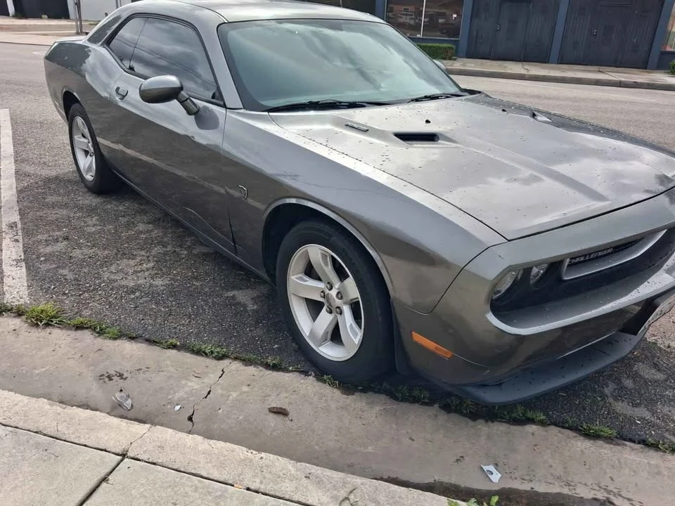2012 Dodge Challenger 3rd Gen - Image 3 of 11