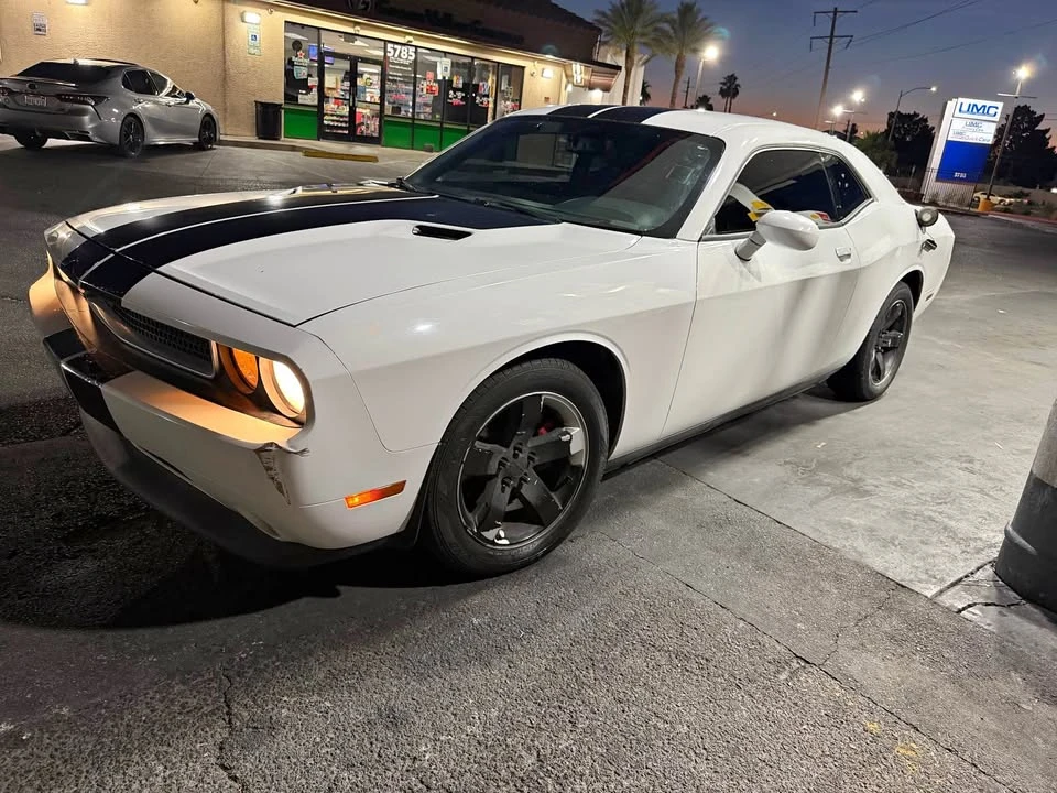 2012 Dodge Challenger 3rd Gen - Image 2 of 5