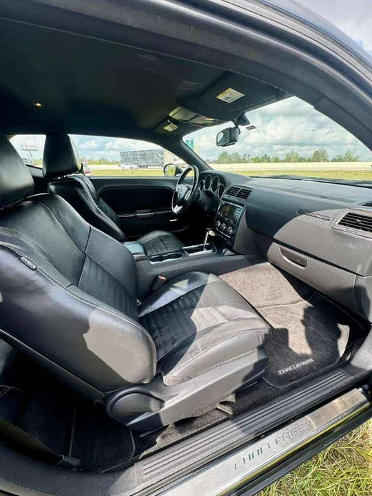 2012 Dodge Challenger 3rd Gen - Image 13 of 15