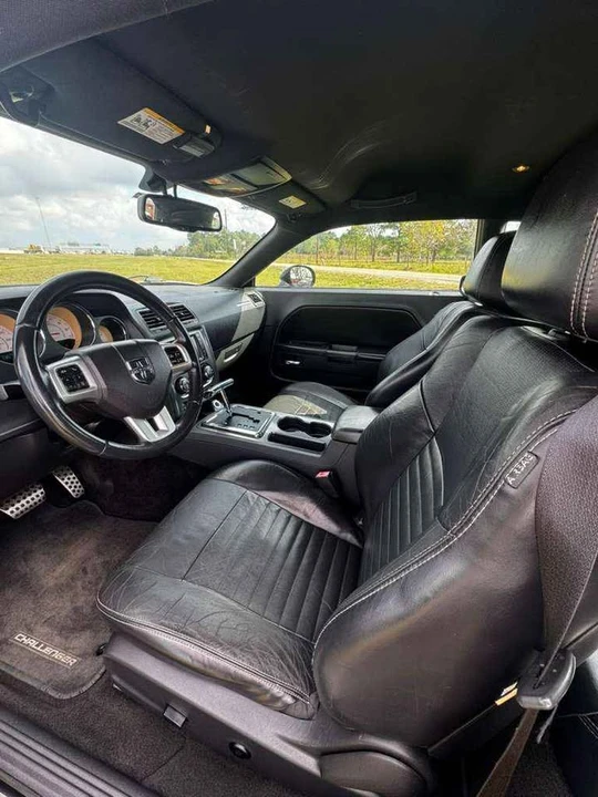 2012 Dodge Challenger 3rd Gen - Image 9 of 15