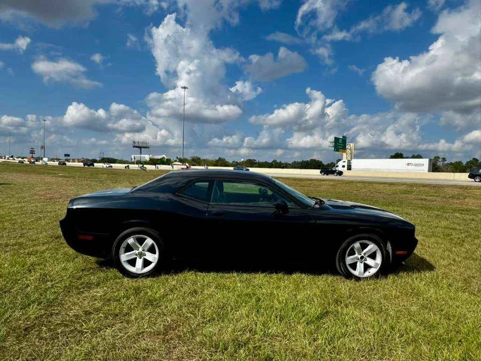 2012 Dodge Challenger 3rd Gen - Image 5 of 15