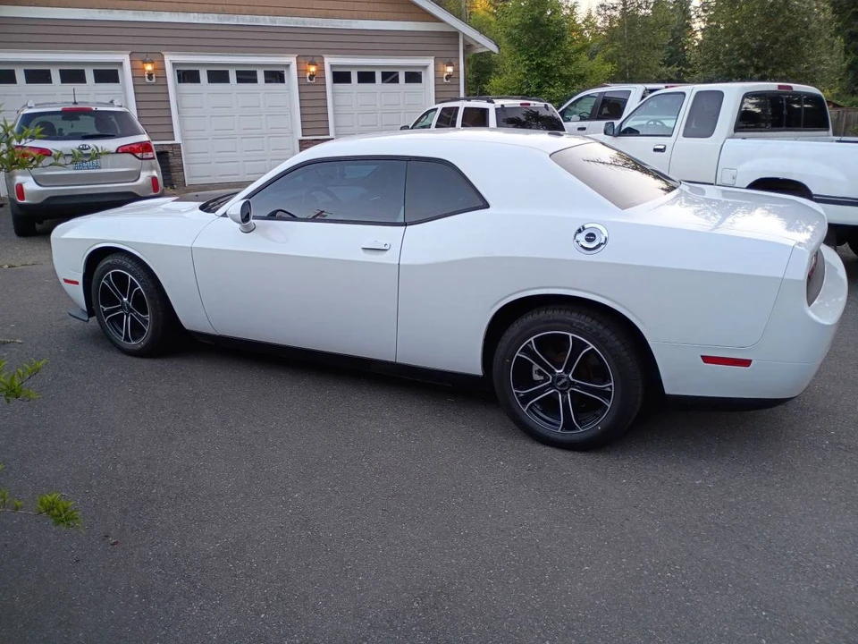 2012 Dodge Challenger 3rd Gen - Image 6 of 9