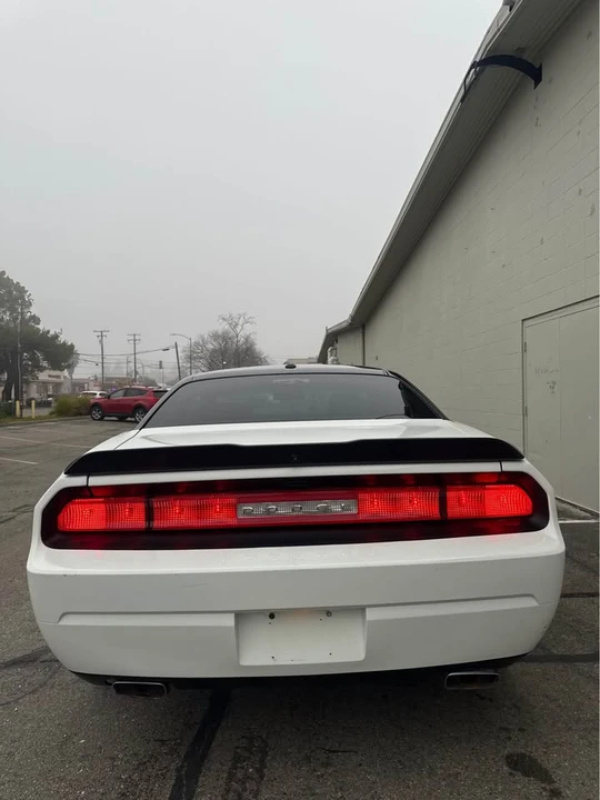 2012 Dodge Challenger 3rd Gen - Image 5 of 18