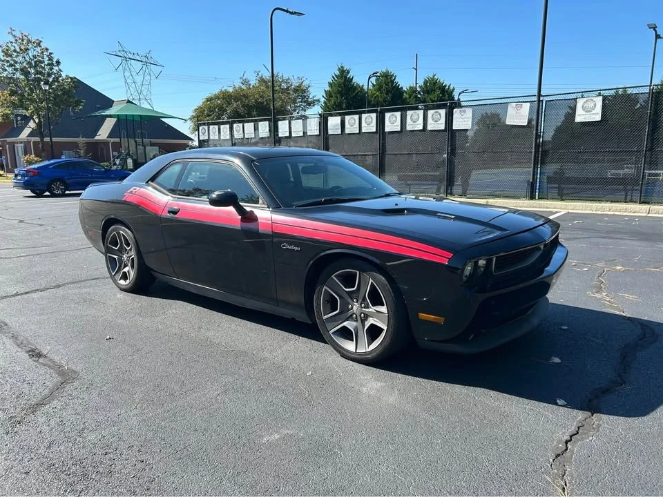 2012 Dodge Challenger 3rd Gen - Image 3 of 7
