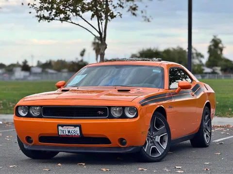 2012 Dodge Challenger R/T Classic Coupe