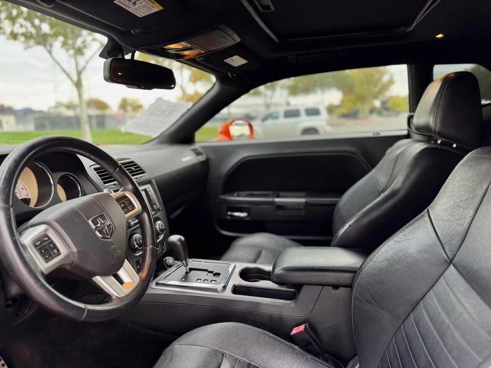 2012 Dodge Challenger 3rd Gen - Image 13 of 20