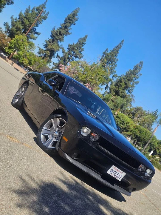 2012 Dodge Challenger 3rd Gen - Image 3 of 17