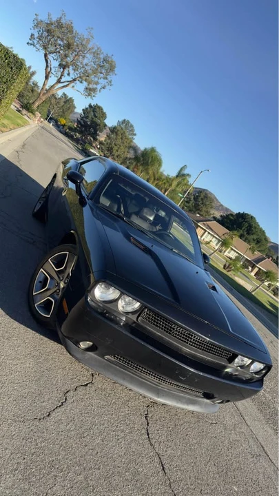 2012 Dodge Challenger 3rd Gen - Image 5 of 19
