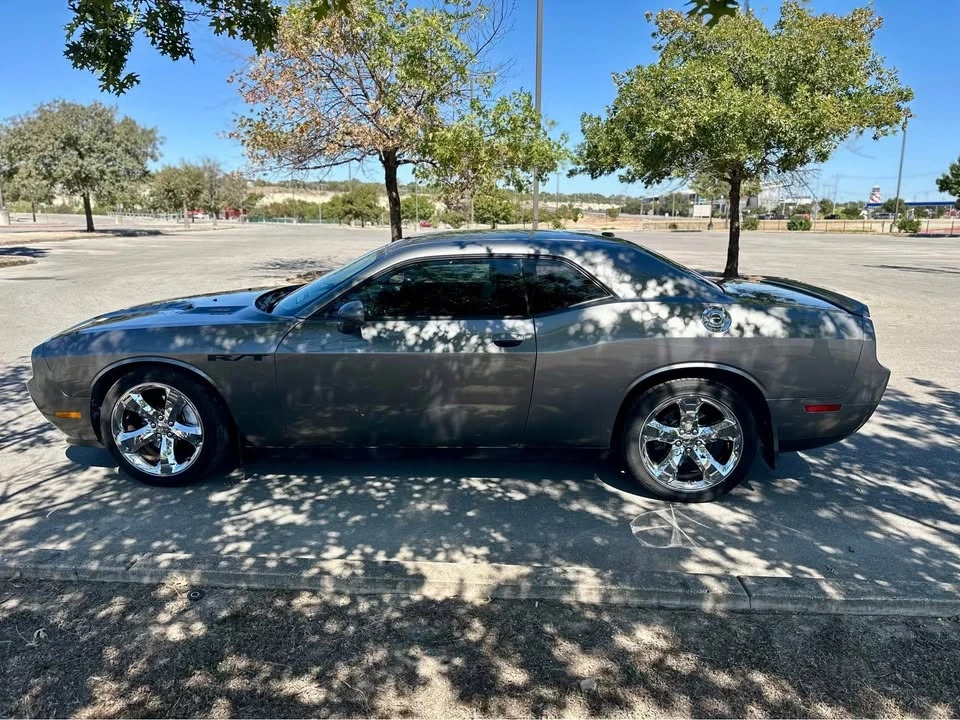 2012 Dodge Challenger 3rd Gen - Image 5 of 10