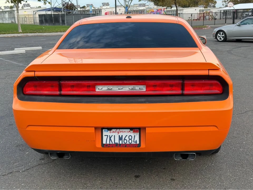 2012 Dodge Challenger 3rd Gen - Image 4 of 11