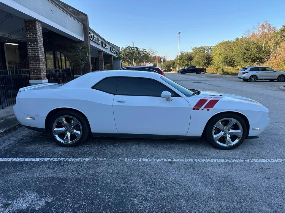 2012 Dodge Challenger 3rd Gen - Image 19 of 20