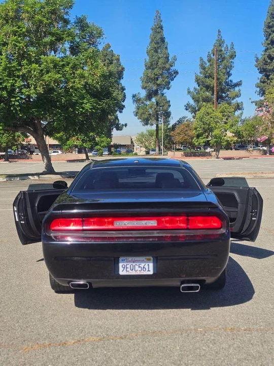 2012 Dodge Challenger 3rd Gen - Image 8 of 17