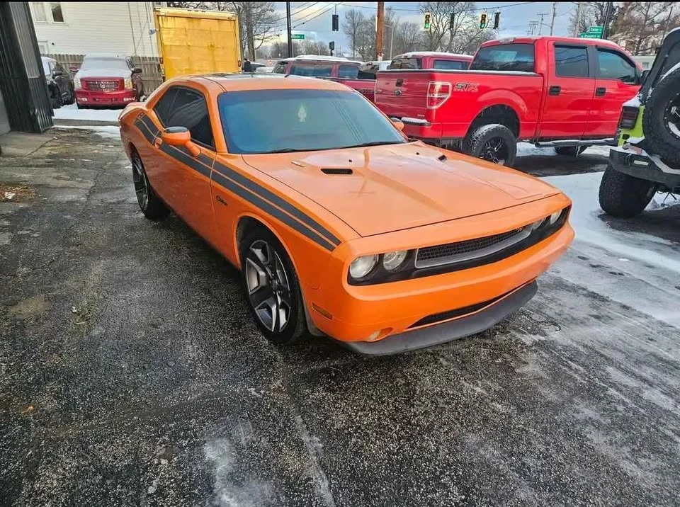 2012 Dodge Challenger 3rd Gen - Image 2 of 8