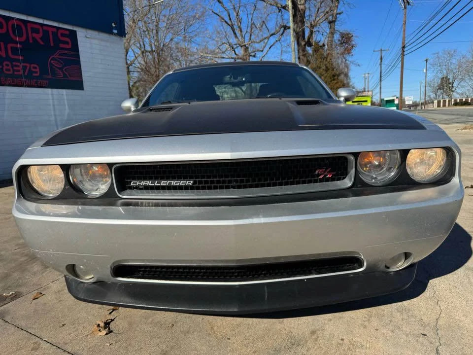 2012 Dodge Challenger 3rd Gen - Image 9 of 20