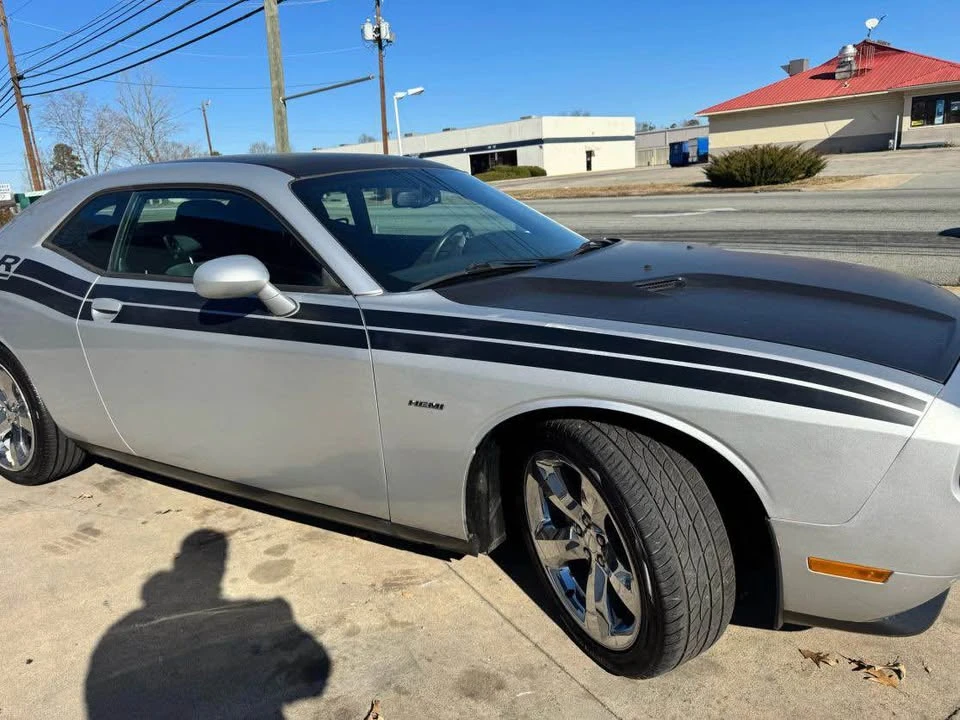 2012 Dodge Challenger 3rd Gen - Image 8 of 20