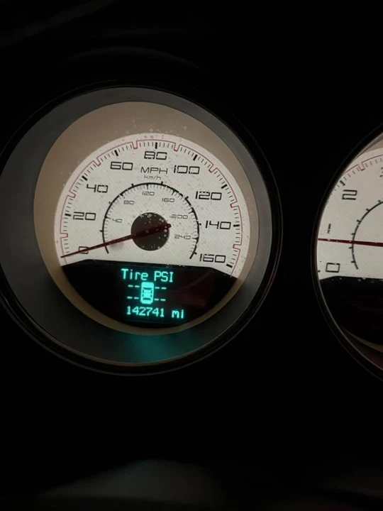 2012 Dodge Challenger 3rd Gen - Image 5 of 7