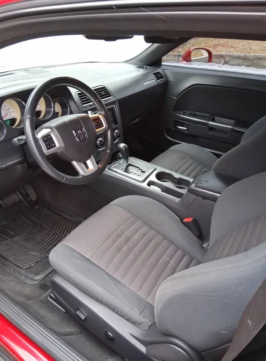 2012 Dodge Challenger 3rd Gen - Image 7 of 8