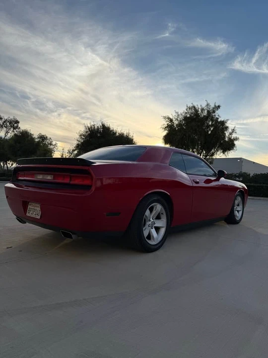 2012 Dodge Challenger 3rd Gen - Image 13 of 14