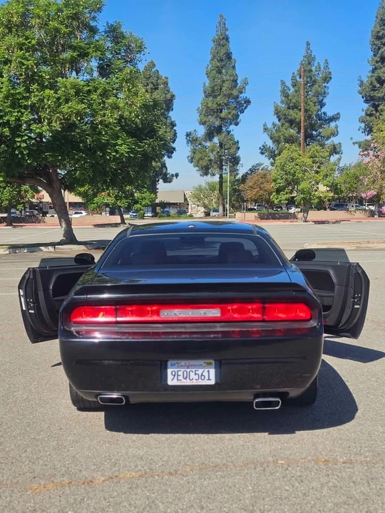 2012 Dodge Challenger 3rd Gen - Image 19 of 20