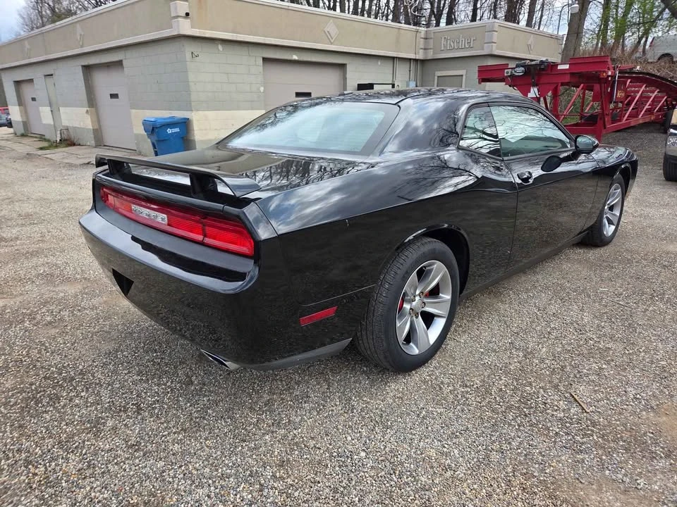 2012 Dodge Challenger 3rd Gen - Image 5 of 11