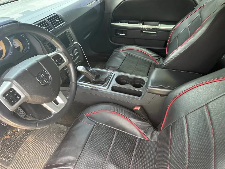 2012 Dodge Challenger 3rd Gen - Image 4 of 13
