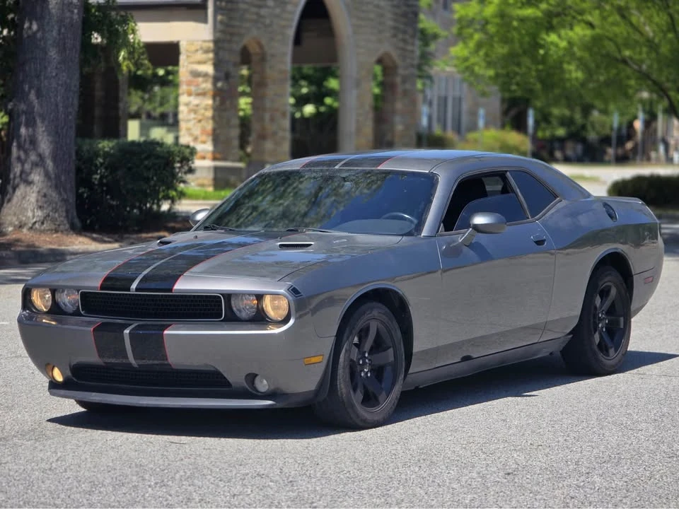 2012 Dodge Challenger 3rd Gen - Image 4 of 16
