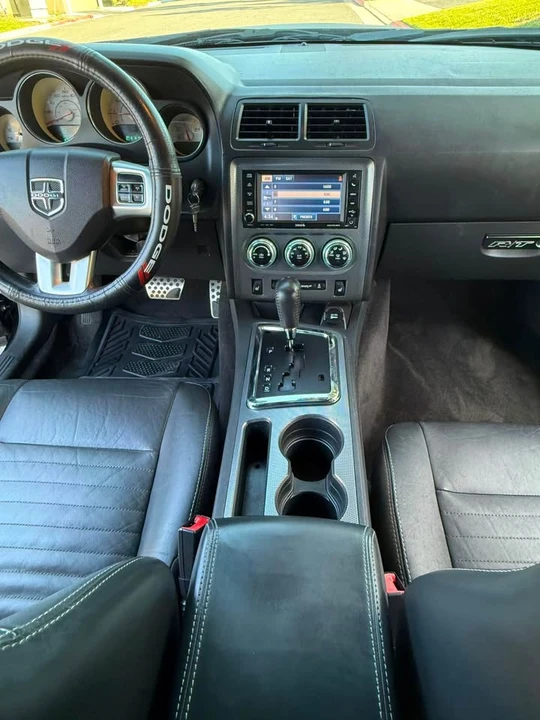 2012 Dodge Challenger 3rd Gen - Image 16 of 20