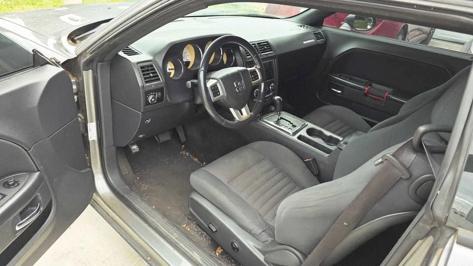 2012 Dodge Challenger 3rd Gen - Image 5 of 6