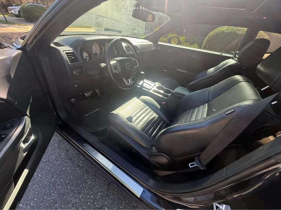 2012 Dodge Challenger 3rd Gen - Image 14 of 17