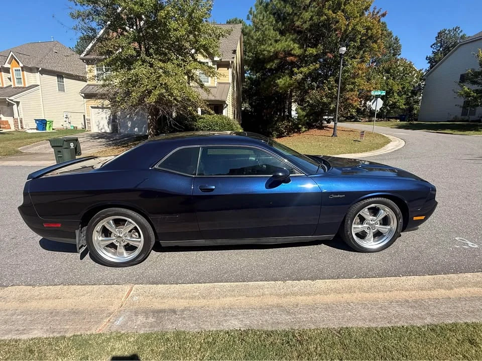 2012 Dodge Challenger 3rd Gen - Image 4 of 17