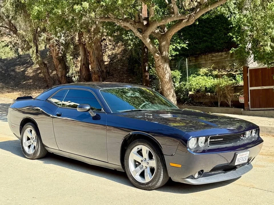 2012 Dodge Challenger 3rd Gen - Image 10 of 20