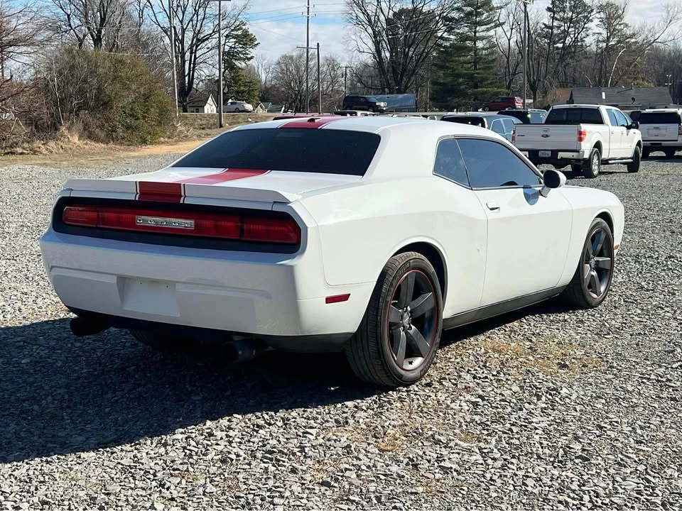 2012 Dodge Challenger 3rd Gen - Image 5 of 12