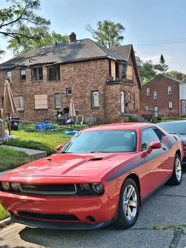 2012 Dodge Challenger SE Coupe
