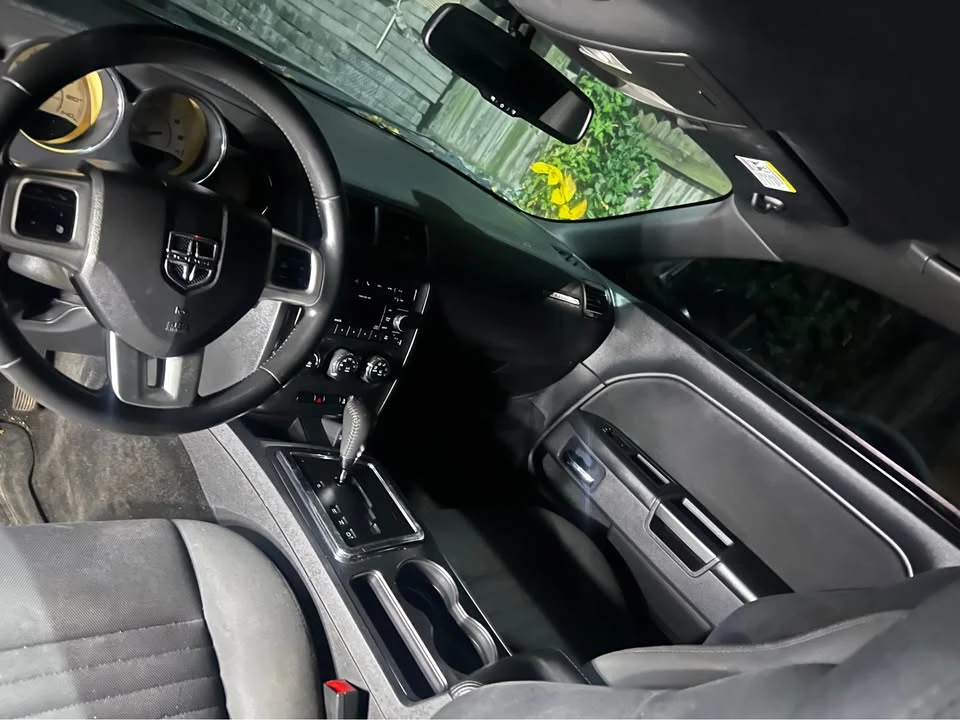 2012 Dodge Challenger 3rd Gen - Image 4 of 12