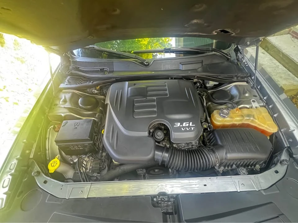 2012 Dodge Challenger 3rd Gen - Image 9 of 12