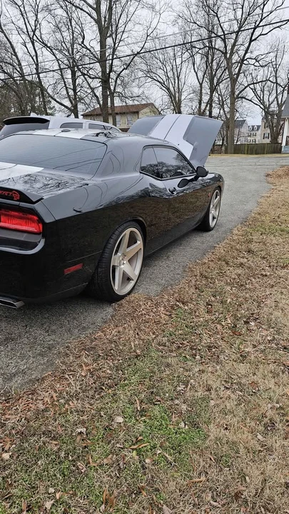 2012 Dodge Challenger SRT8 & 392 3rd Gen - Image 6 of 19