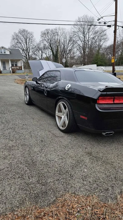 2012 Dodge Challenger SRT8 & 392 3rd Gen - Image 4 of 19