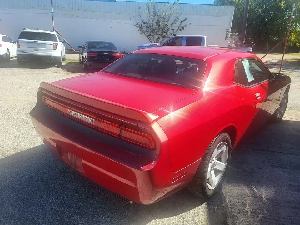 2012 Dodge Challenger 3rd Gen - Image 4 of 10