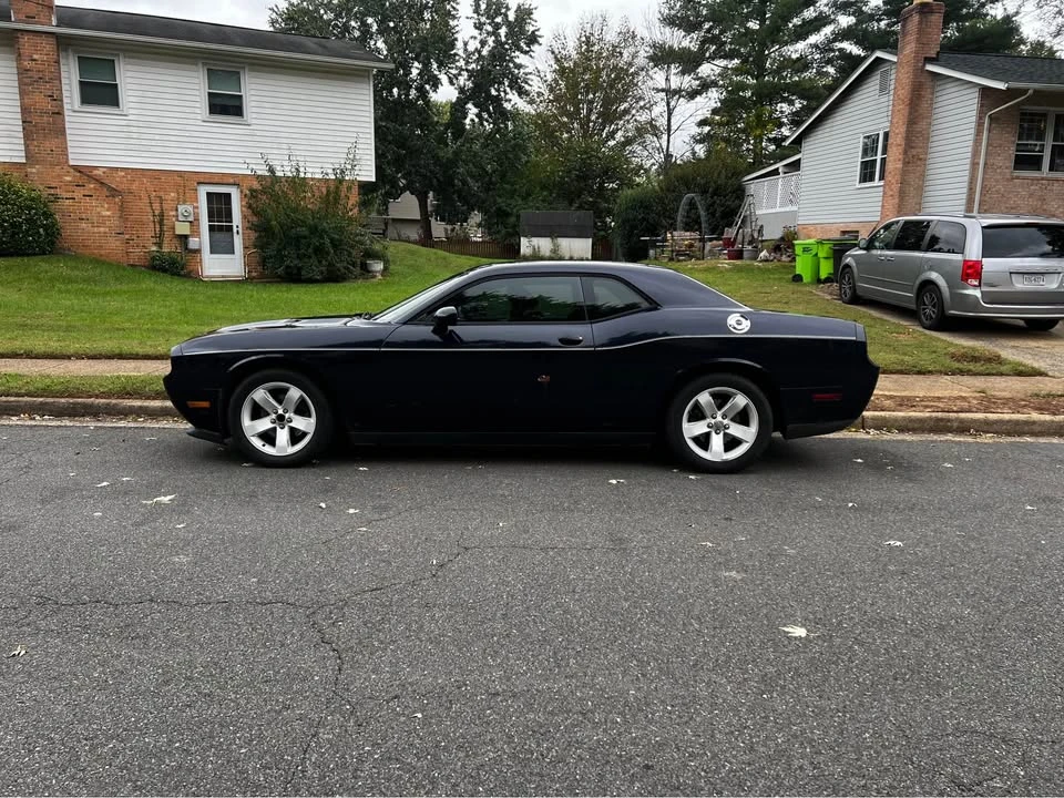 2012 Dodge Challenger 3rd Gen - Image 7 of 10