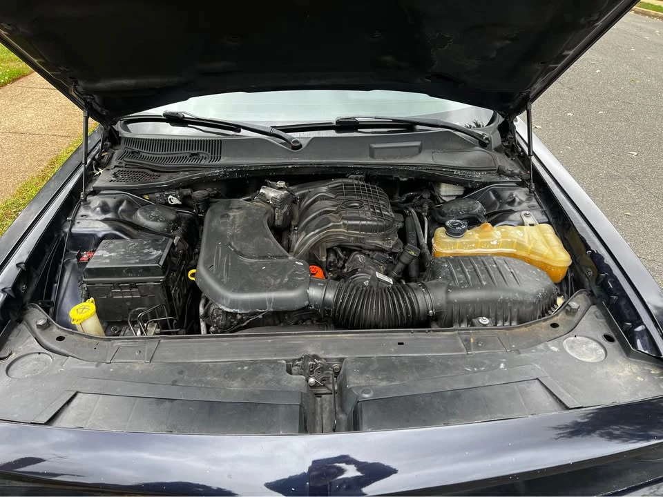 2012 Dodge Challenger 3rd Gen - Image 9 of 10