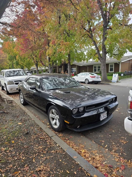 2012 Dodge Challenger 3rd Gen - Image 4 of 8