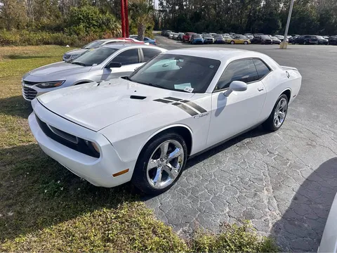 2012 Dodge Challenger SXT Coupe