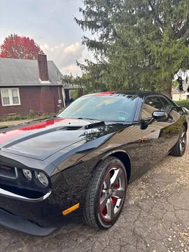 2012 Dodge Challenger SXT Coupe