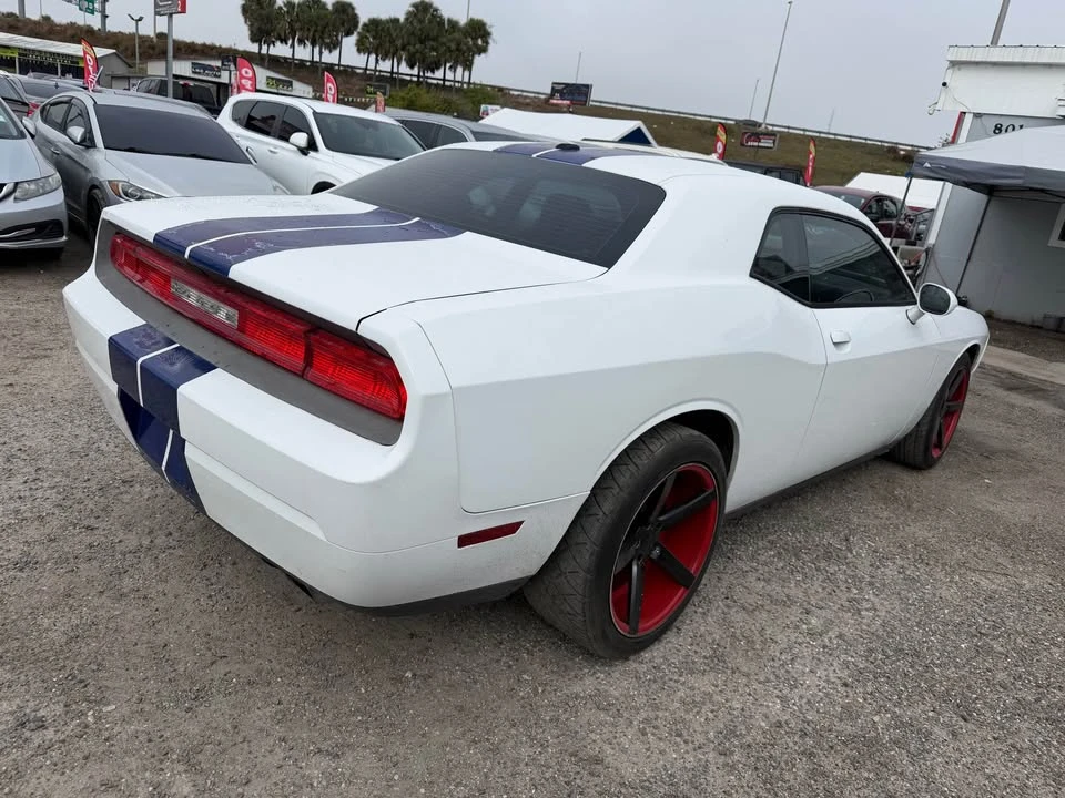 2012 Dodge Challenger 3rd Gen - Image 4 of 7