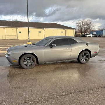 2012 Dodge Challenger SXT Coupe