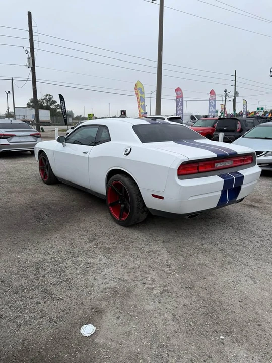 2012 Dodge Challenger 3rd Gen - Image 5 of 10