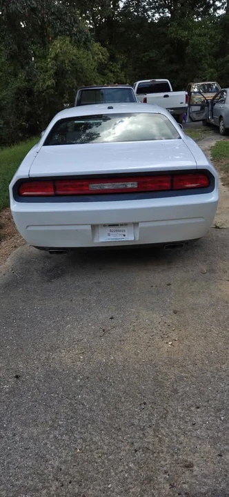 2012 Dodge Challenger 3rd Gen - Image 5 of 8