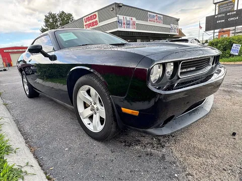 2012 Dodge Challenger SXT Coupe