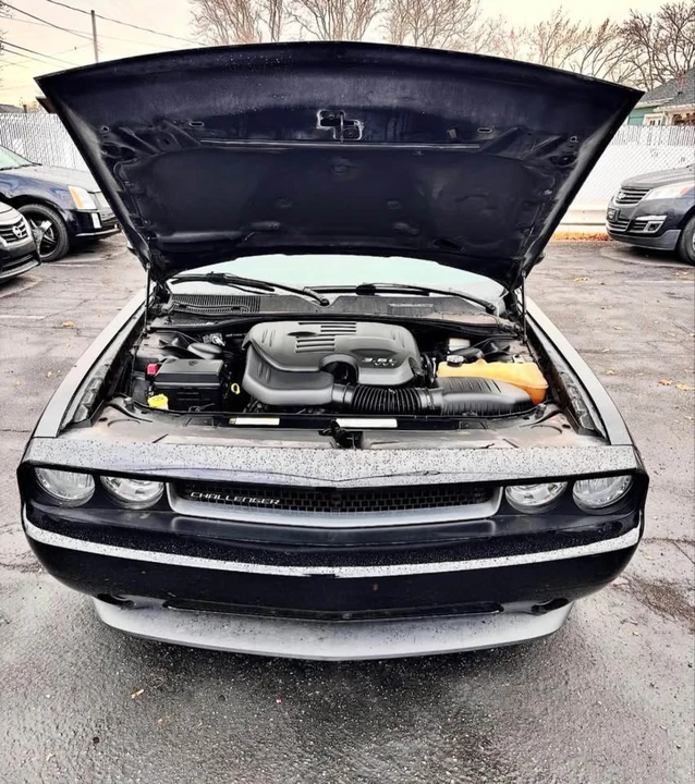 2012 Dodge Challenger 3rd Gen - Image 5 of 6